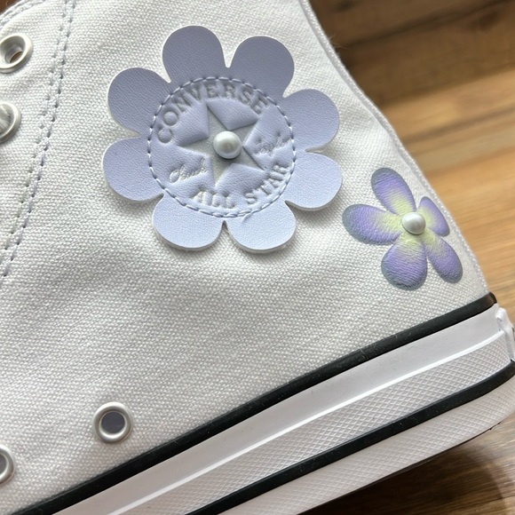 CONVERSE White High-Top Sneakers with Floral Design - Picture 6 of 8